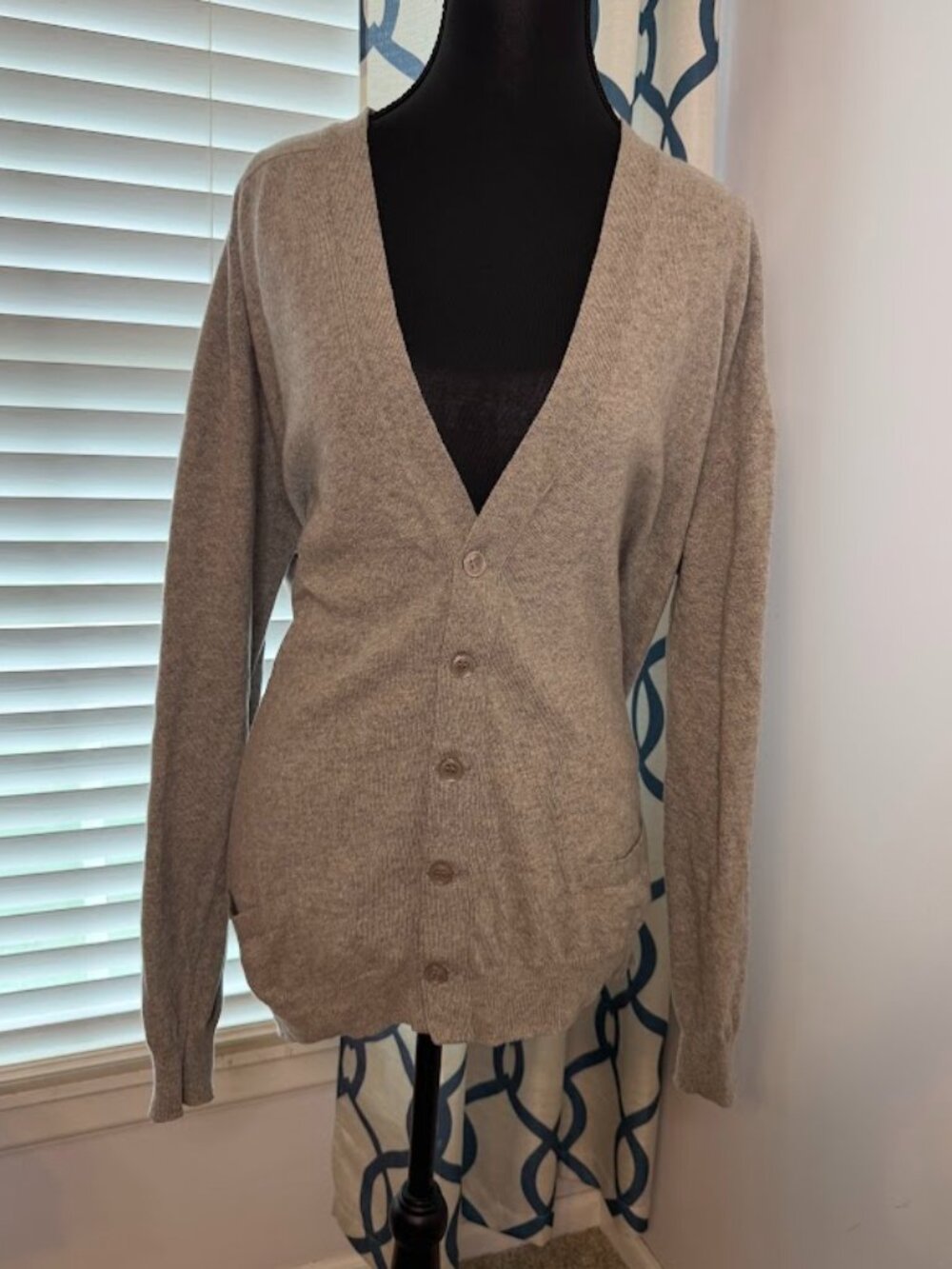 Vintage Pringle of Scotland 100% Cashmere Cardigan - Made in Scotland